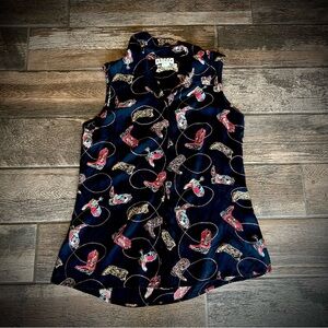 Lady Reiner Cowgirl sleeveless button down top with western boot print L